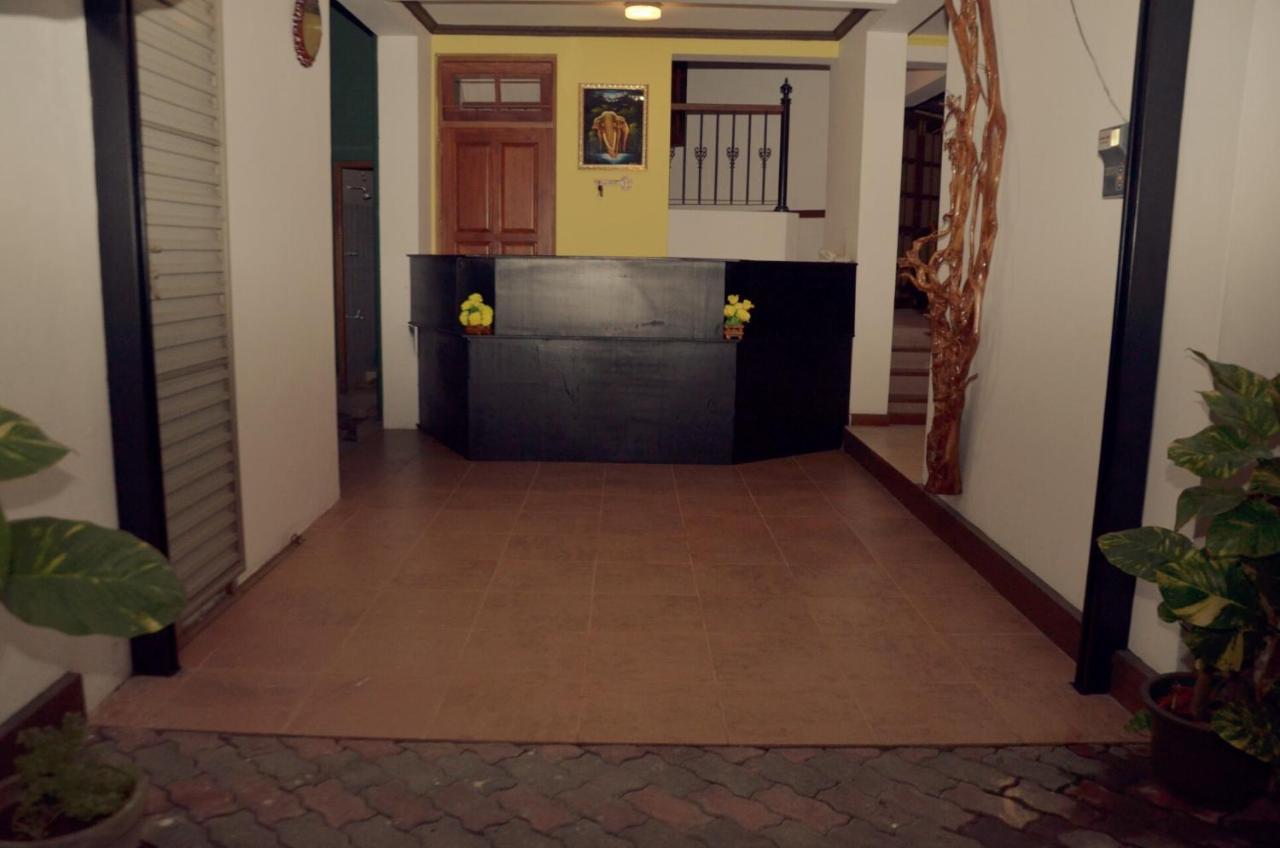 Hotel Mandakini บัททารามุลลา ภายนอก รูปภาพ