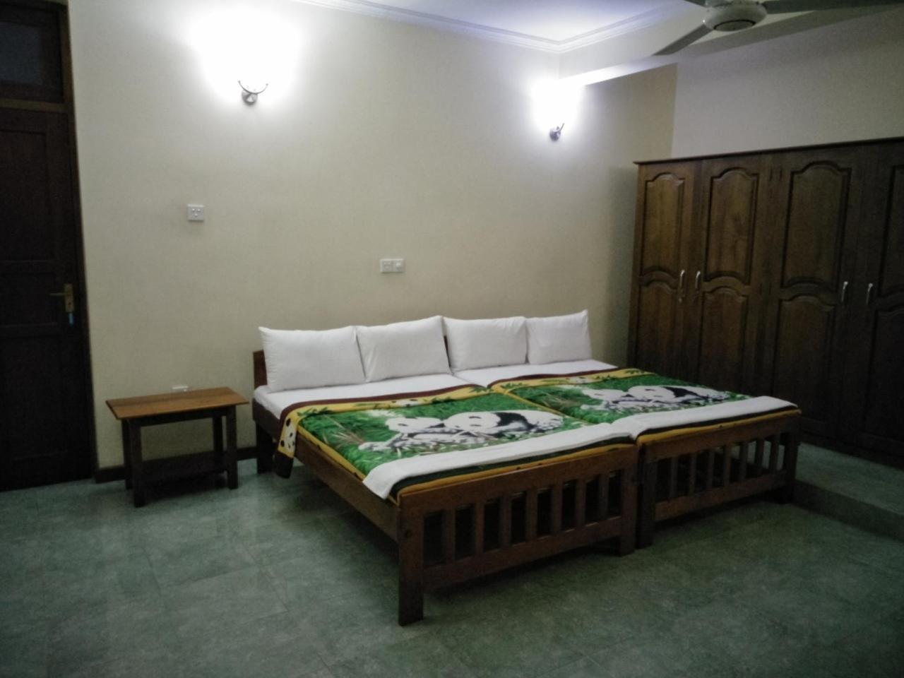 Hotel Mandakini บัททารามุลลา ภายนอก รูปภาพ